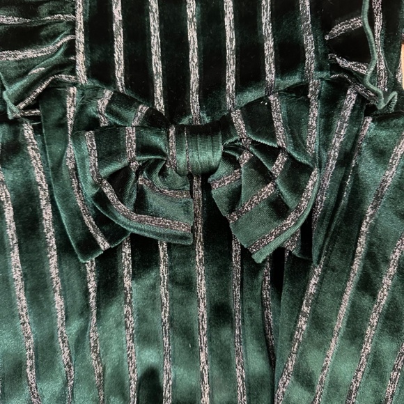 Isabella & Chloe Velvet Holiday Dress – Hunter Green & Silver – 18 Months - Picture 4 of 4